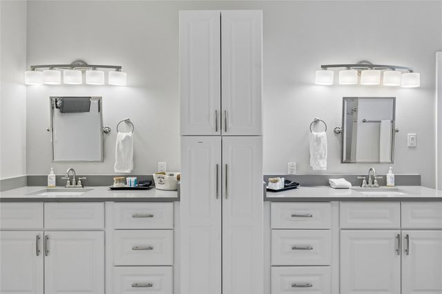 16323 Lake LOOP, Austin, TX 78734