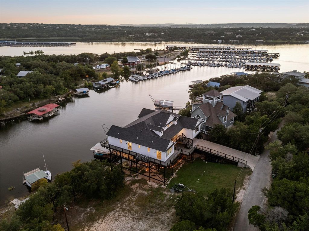 16323 Lake LOOP, Austin, TX 78734