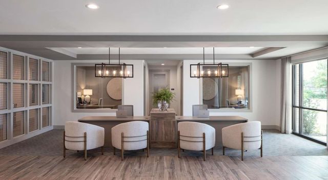 19101 Town Ridge Lane 4106, Webster, TX 77598