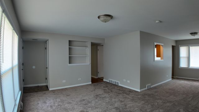 15444 State Street, South Holland, IL 60473