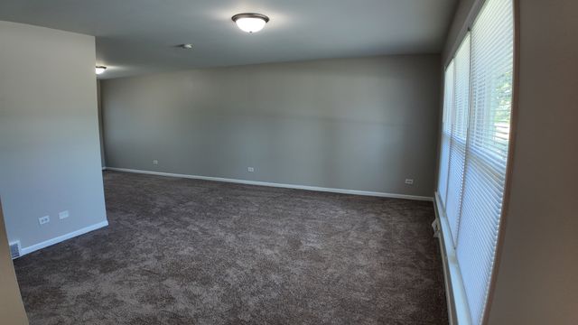 15444 State Street, South Holland, IL 60473