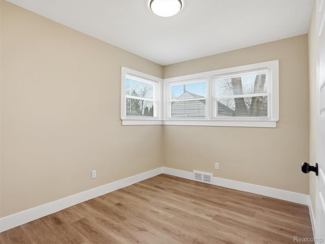 18686 Brady, Redford Charter Township, MI 48240