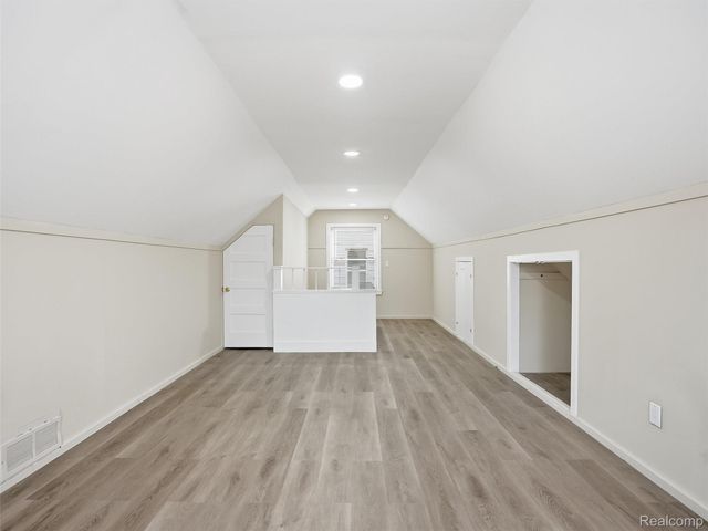 18686 Brady, Redford Charter Township, MI 48240