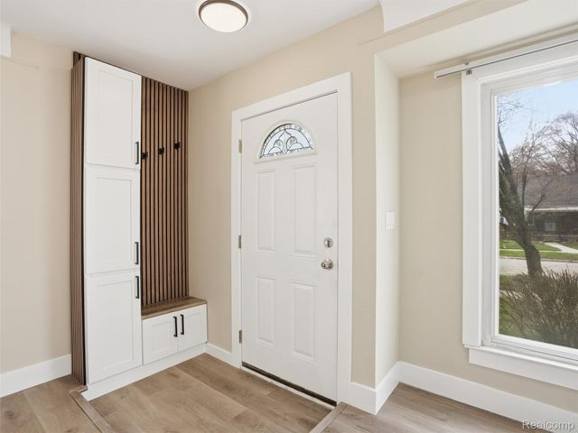 18686 Brady, Redford Charter Township, MI 48240