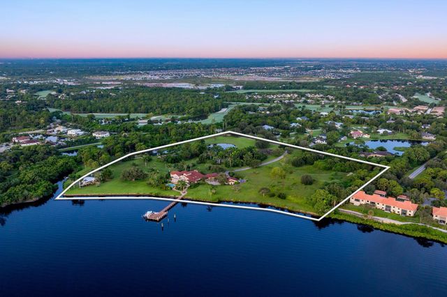 13054 NW Gilson Road, Palm City, FL 34990