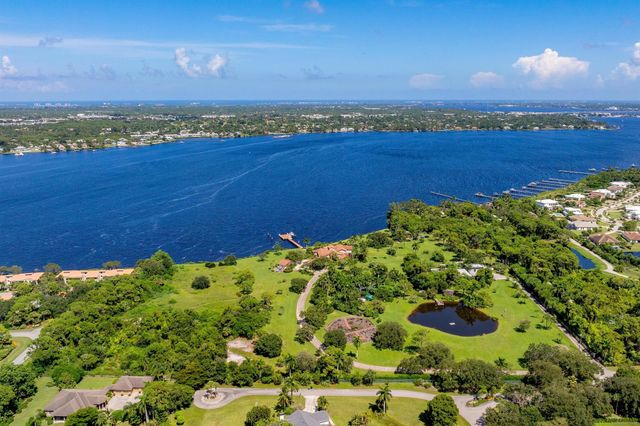 13054 NW Gilson Road, Palm City, FL 34990