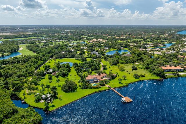 13054 NW Gilson Road, Palm City, FL 34990