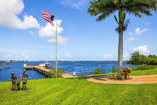 13054 NW Gilson Road, Palm City, FL 34990