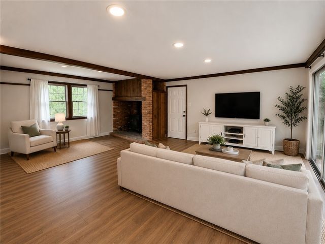 3975 Conference Road, Sugarcreek Twp, OH 45305