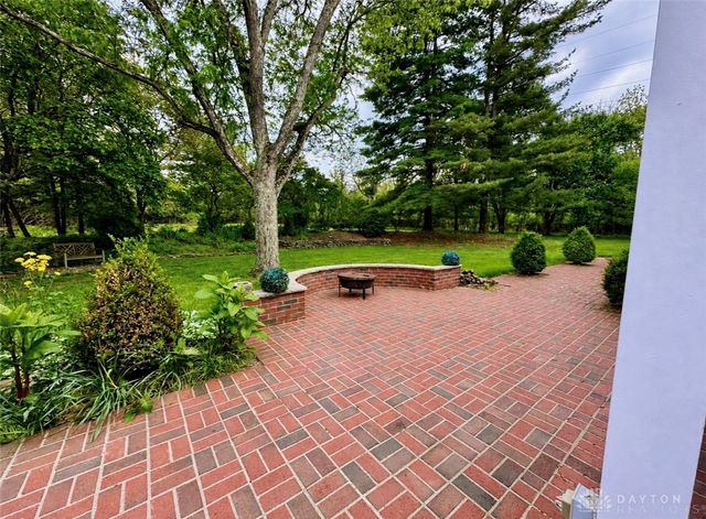 3975 Conference Road, Sugarcreek Twp, OH 45305