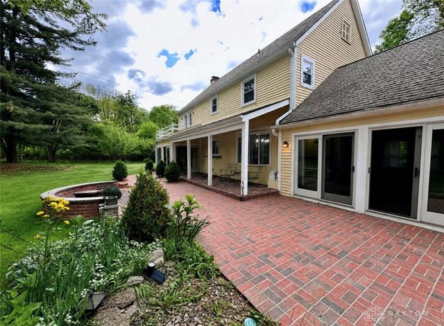 3975 Conference Road, Sugarcreek Twp, OH 45305