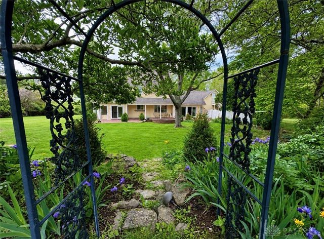 3975 Conference Road, Sugarcreek Twp, OH 45305