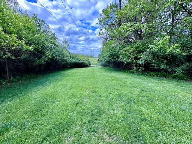 3975 Conference Road, Sugarcreek Twp, OH 45305