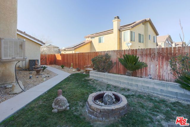 37712 Duffel Street, Palmdale, CA 93552