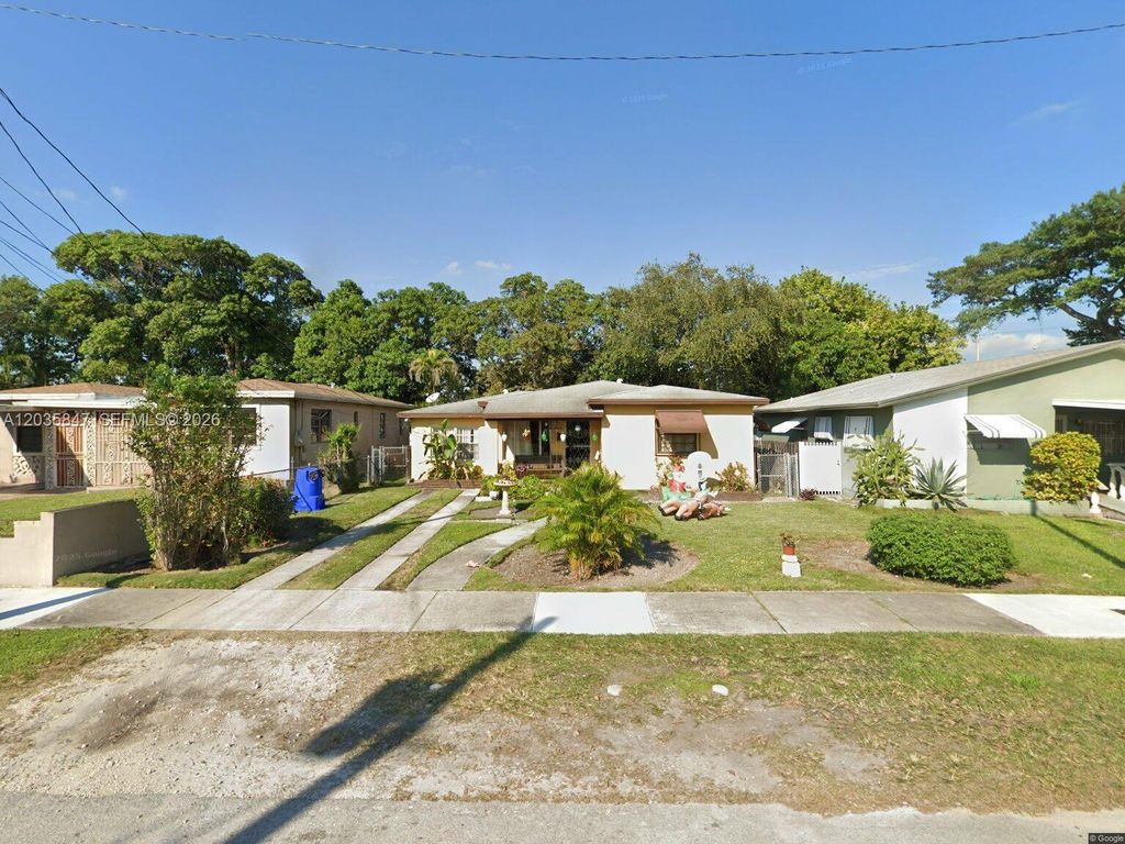 1239 NW 70th St, Miami, FL 33147