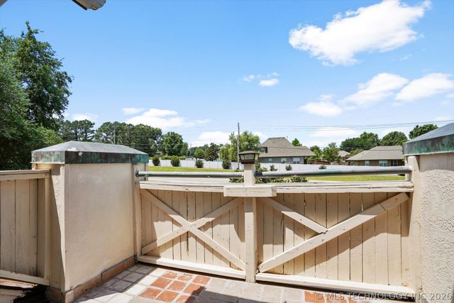 524 S 67th Street, Broken Arrow, OK 74014