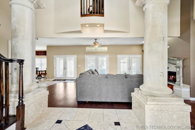 524 S 67th Street, Broken Arrow, OK 74014