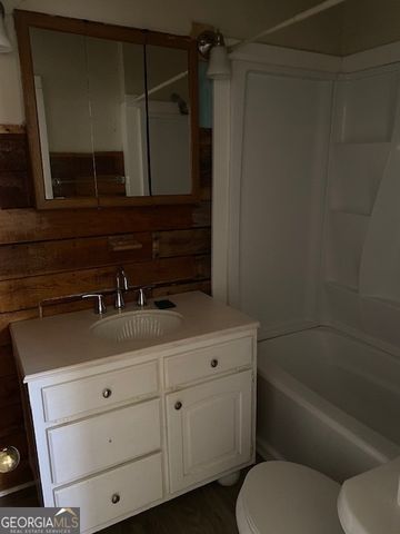 102 Corinth Road, Hogansville, GA 30230