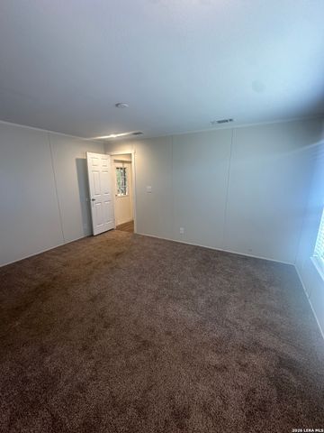 825 County Road 640, Hondo, TX 78861
