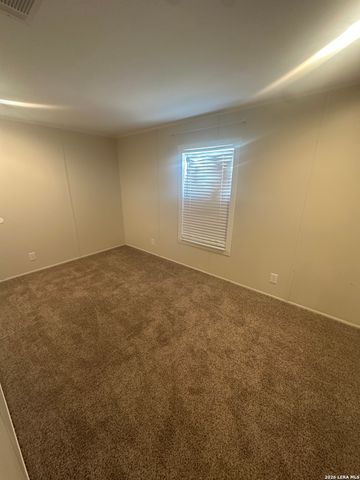 825 County Road 640, Hondo, TX 78861