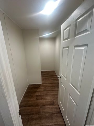 825 County Road 640, Hondo, TX 78861