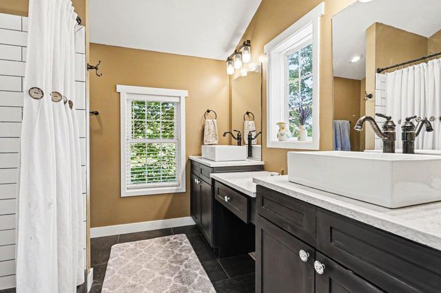 2175 E Hinchman Road, Berrien Springs, MI 49103