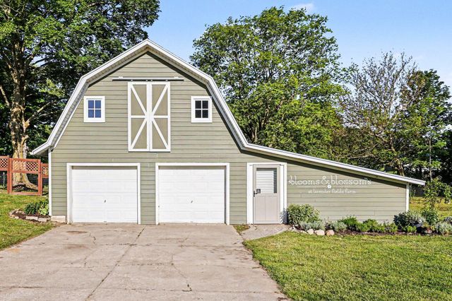 2175 E Hinchman Road, Berrien Springs, MI 49103