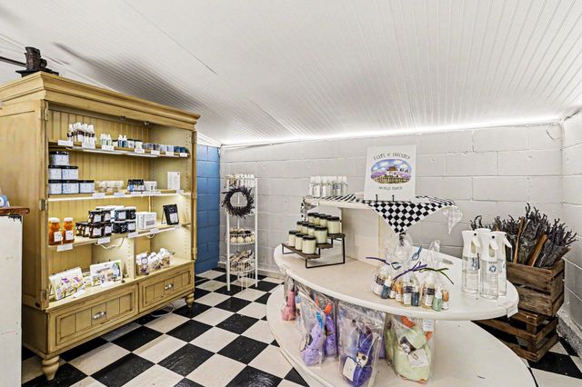 2175 E Hinchman Road, Berrien Springs, MI 49103