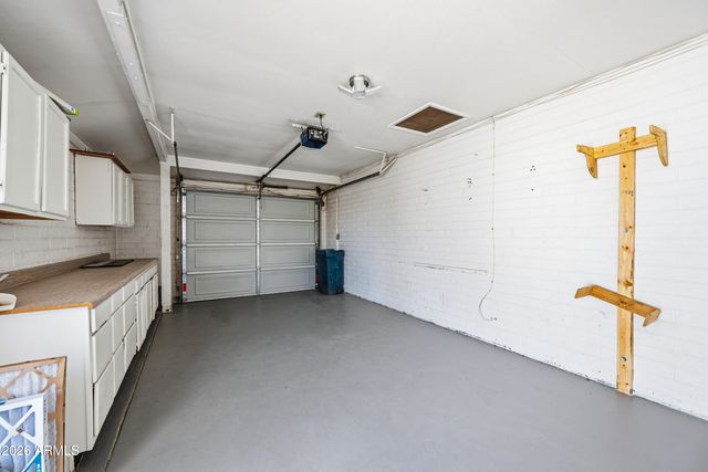 12422 N Cherry Hills Drive E, Sun City, AZ 85351