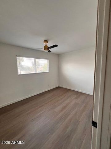 2115 W BELMONT Avenue 4, Phoenix, AZ 85021