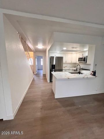 2115 W BELMONT Avenue 4, Phoenix, AZ 85021