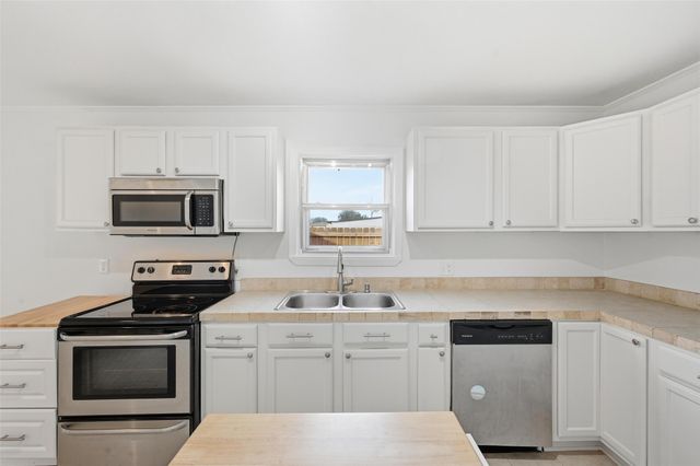 418 Russell Street, White Settlement, TX 76108