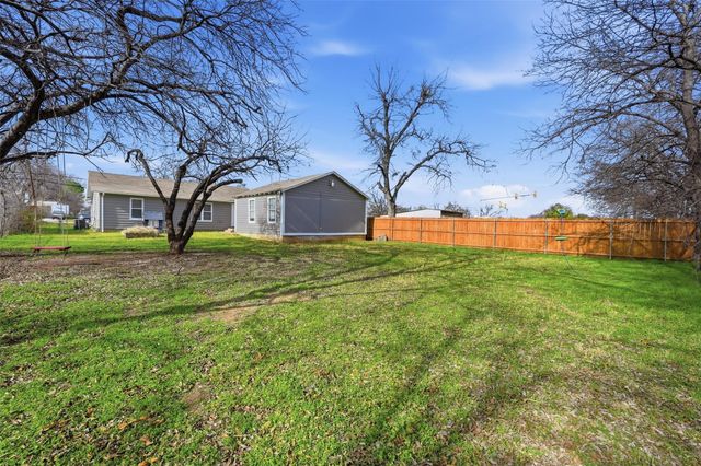 418 Russell Street, White Settlement, TX 76108