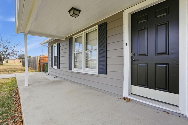 418 Russell Street, White Settlement, TX 76108