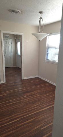 1423 Rolling Hills Drive, Graham, TX 76450