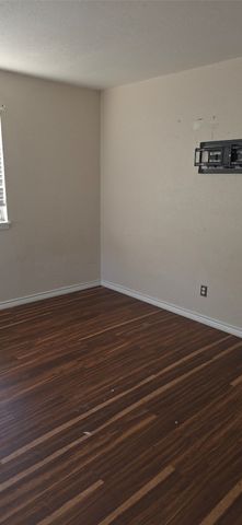 1423 Rolling Hills Drive, Graham, TX 76450