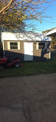 1423 Rolling Hills Drive, Graham, TX 76450