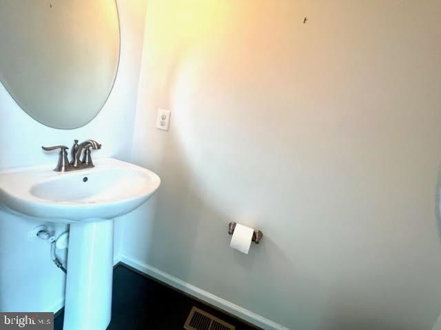 22445 ALEWIFE TER, Ashburn, VA 20148