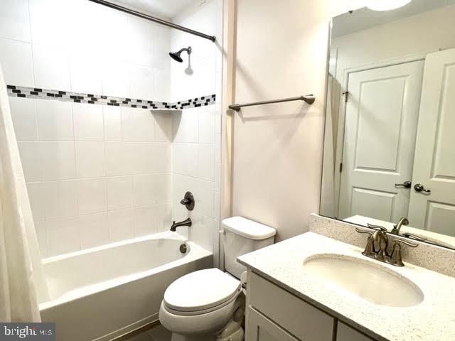22445 ALEWIFE TER, Ashburn, VA 20148