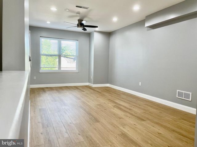 1932 N 8TH ST, Philadelphia, PA 19122