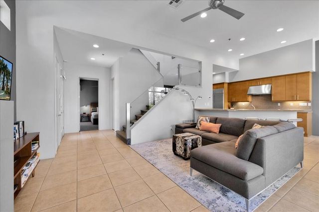 922 Alejo Vista, Palm Springs, CA 92262