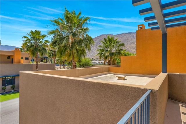 922 Alejo Vista, Palm Springs, CA 92262