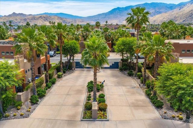 922 Alejo Vista, Palm Springs, CA 92262