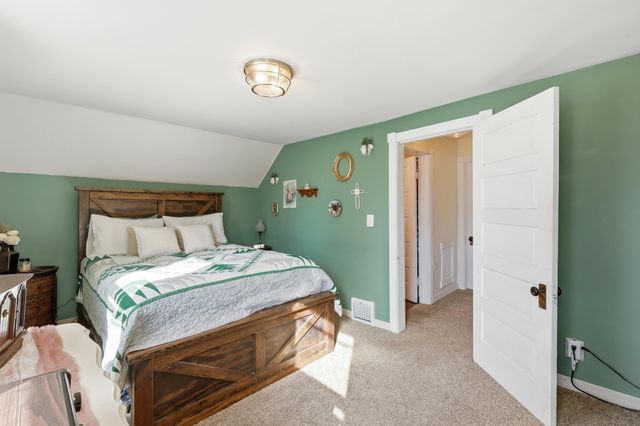 614 E Washington Street, Ionia, MI 48846