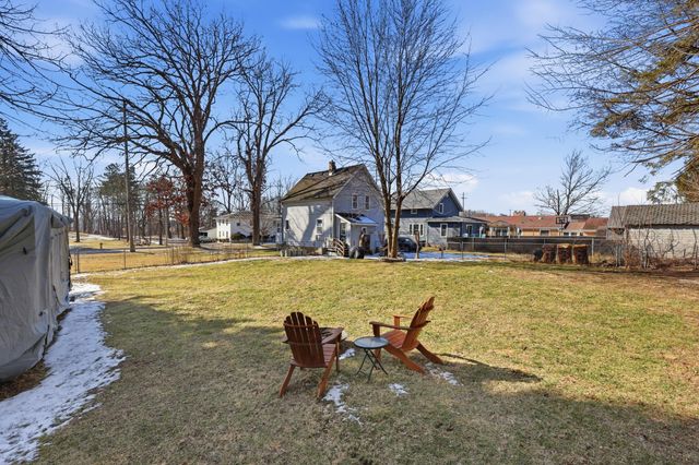 614 E Washington Street, Ionia, MI 48846