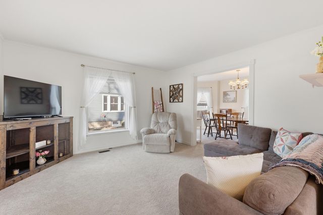 614 E Washington Street, Ionia, MI 48846