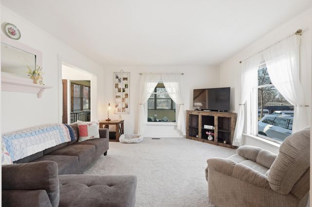 614 E Washington Street, Ionia, MI 48846