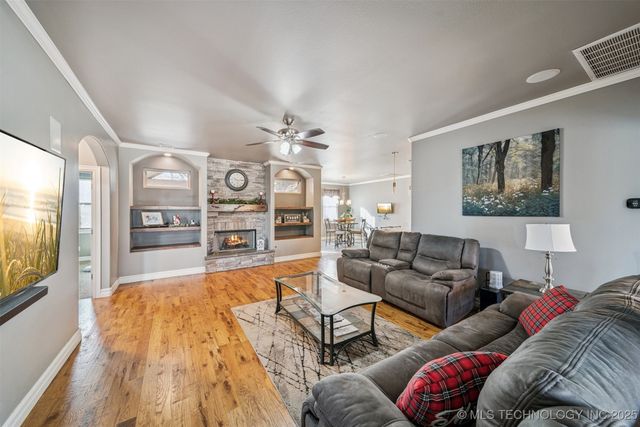 26110 E 115th Court, Coweta, OK 74429