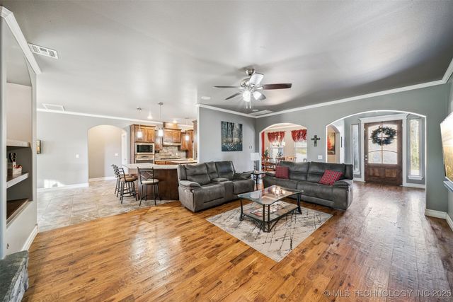 26110 E 115th Court, Coweta, OK 74429