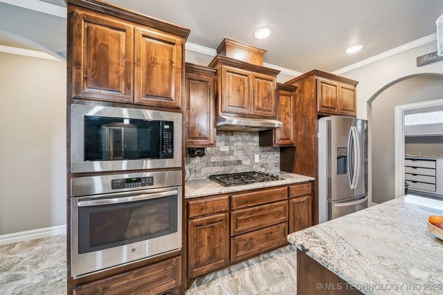 26110 E 115th Court, Coweta, OK 74429